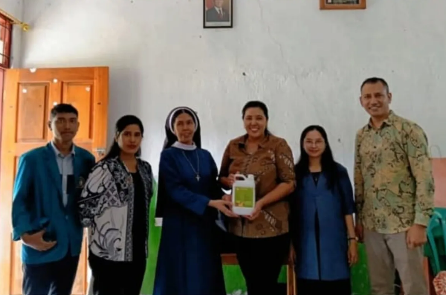 Wujudkan Tridharma Perguruan Tinggi, UNMARIS Sukses Kolaborasi Gelar Workshop Teknologi dan Ekologi di SDK Marsudirini Tambolaka